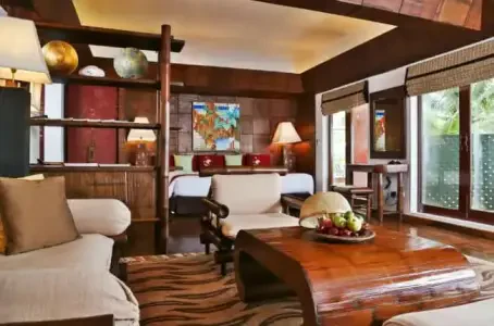 Mom Tri's Villa Royale