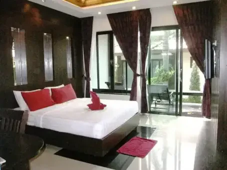 Silver Sand Hotel