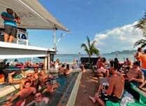 Ark Bar Beach Resort