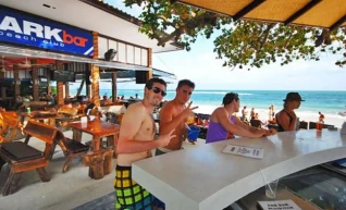 Ark Bar Beach Resort