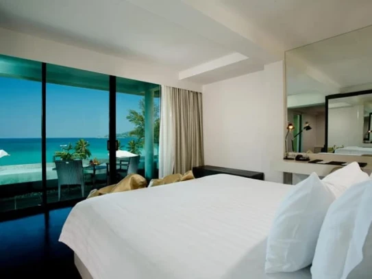 B-Lay Tong Beach Resort