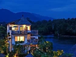 Aana Resort And Spa