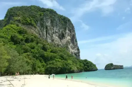 Peace Laguna Resort And Spa