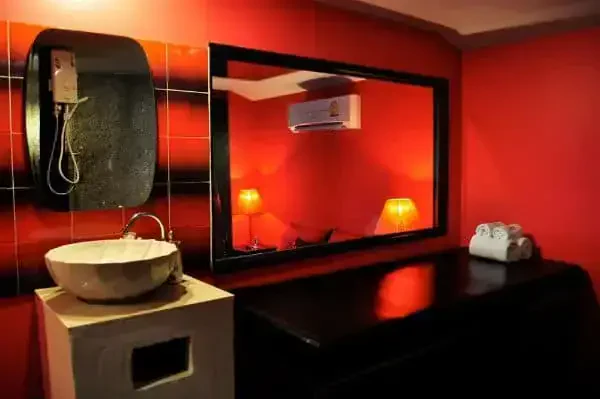 THE BAY Resort & Restaurant