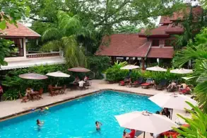 Yaang Come Village Hotel