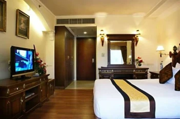 LK Metropole Hotel