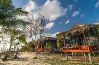 Islanda Hideaway Resort