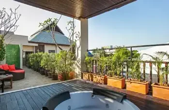 Anoma Boutique House