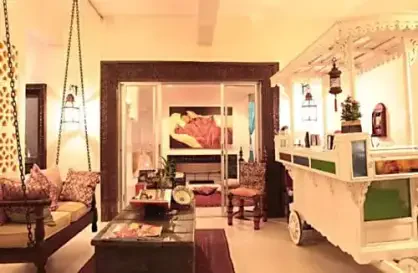 At Niman Conceptual Home