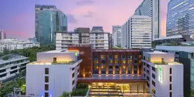 Holiday Inn Express Bangkok Sathorn