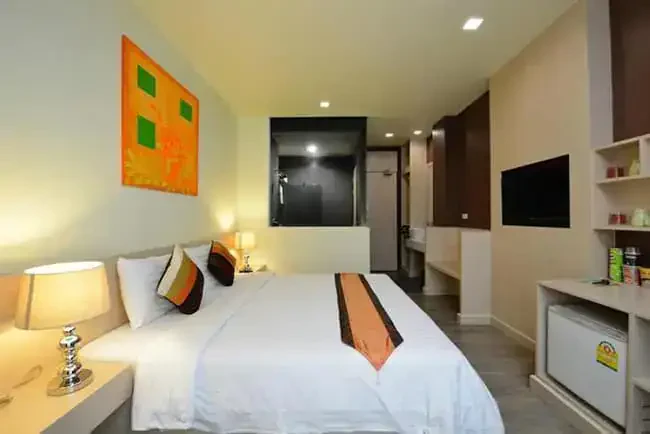 iCheck Inn Silom