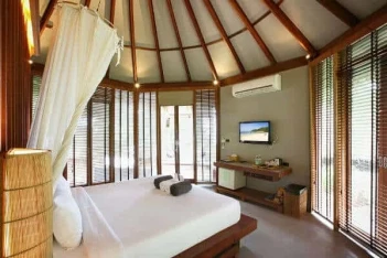 Haadtien Beach Resort