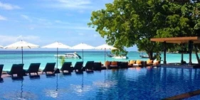 AKIRA Lipe Resort