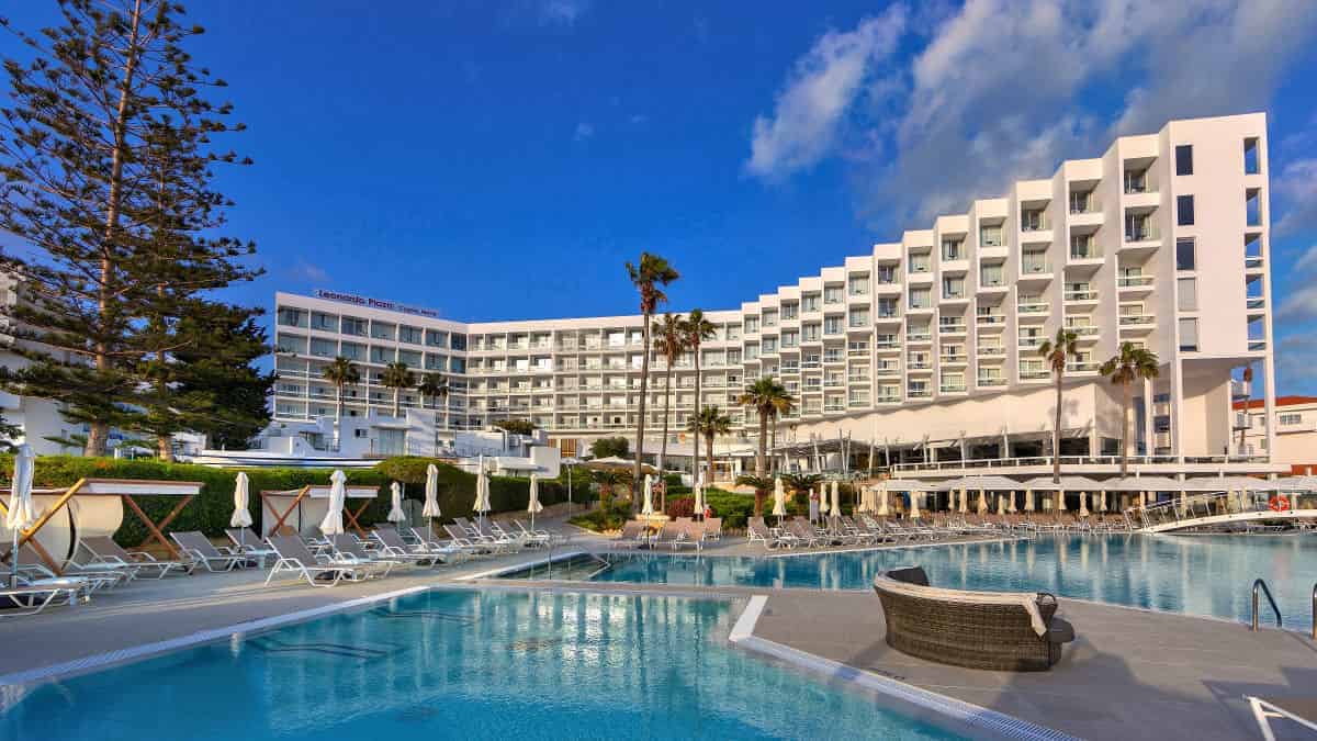 Леонардо Плаза Cypria Maris Beach Hotel & Spa