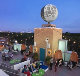 Moonrise Hotel