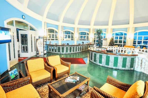 Monaco Suites de Boracay Hotell