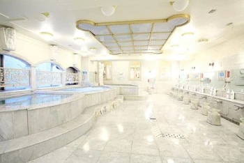 Shinjuku Kuyakusho-mae Capsule