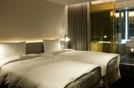 Vendome East Inn