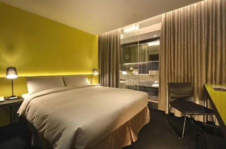Vendome East Inn