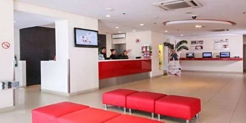 Red Planet Makati main Red Planet Makati