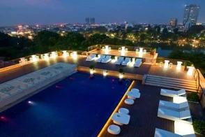 Apricot Hotel