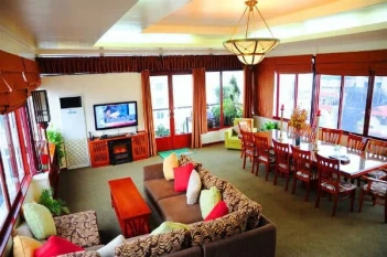 Artisan Boutique Hotel