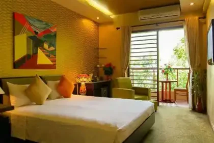 Artisan Boutique Hotel