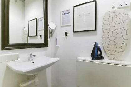 Chic Capsule Otel