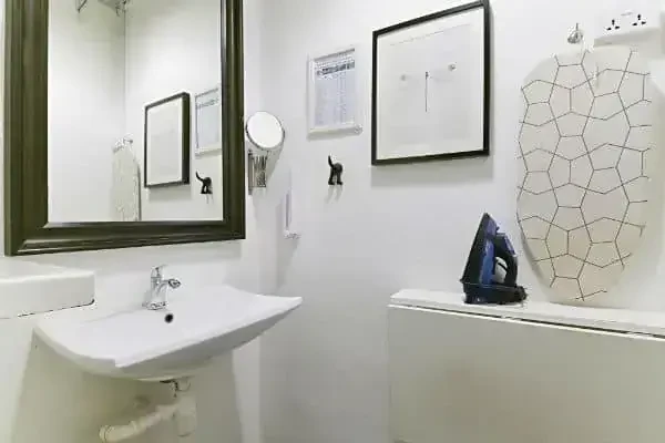 Chic Capsule Otel