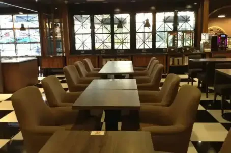 Kindness Hotel - Kaohsiung Main Station