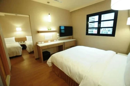 Kindness Hotel - Kaohsiung Main Station