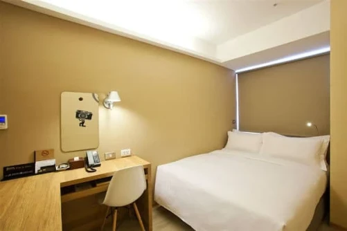 Jia&apos;s Inn Liouhe