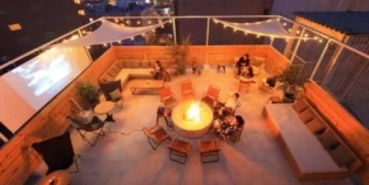 Unwind Hotel & Bar