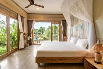 Lahana Resort