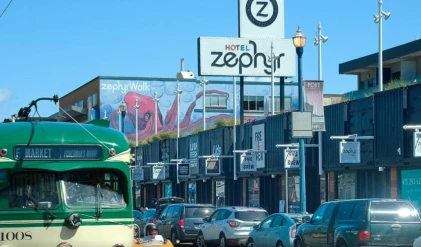 Hotel Zephyr