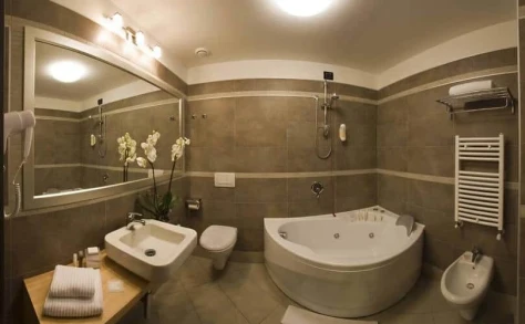 Cosmopolitan Bologna