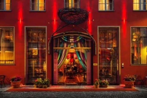 Dorsia Hotel and Restaurant