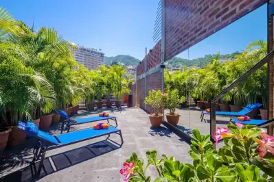 Piñata PV Hotel