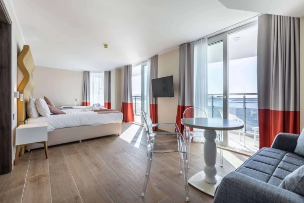 Seaview Hotel (Adults Only 16+)