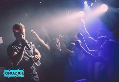 Cruz 101 gay dance party in Manchester