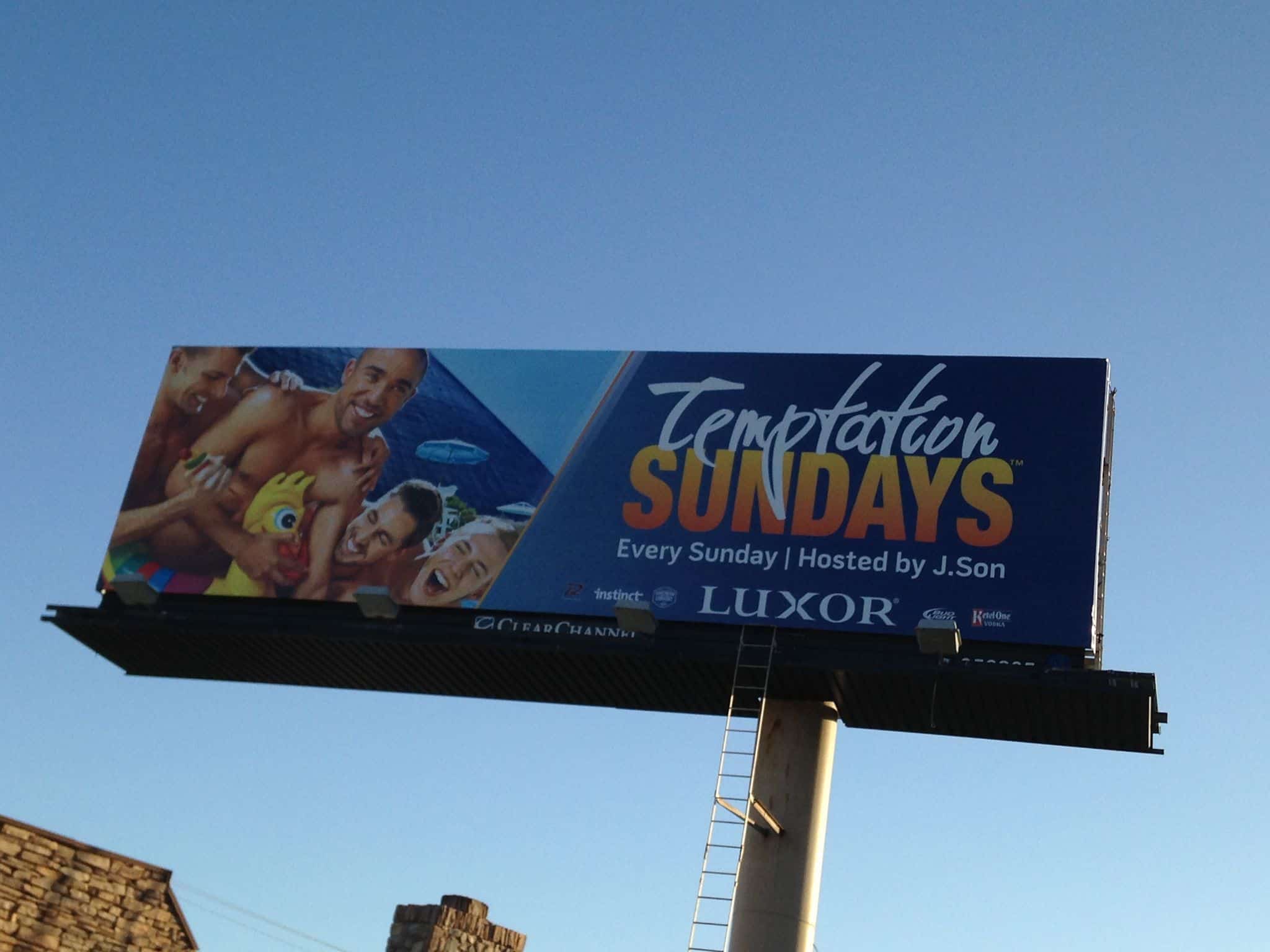Domingos de tentación - Fiesta gay en la piscina de Las Vegas