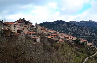 mountain-village-panorama-1970025_1920 mountain-village-panorama-1970025_1920