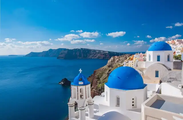 Gay Group Trip: Mykonos and Santorini