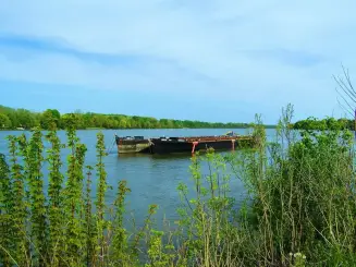 barges-742485_1920 barges-742485_1920