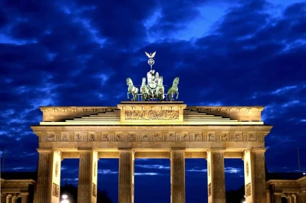 brandenburg-gate-417890-1920-1-1.jpg brandenburg-gate-417890-1920-1-1.jpg