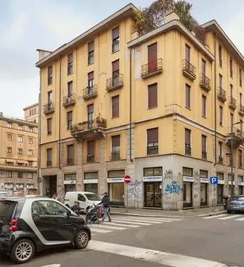 Via Lecco