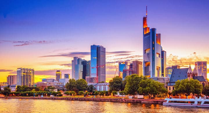 Gay Frankfurt · Hotel Bajet Julat-Pertengahan +