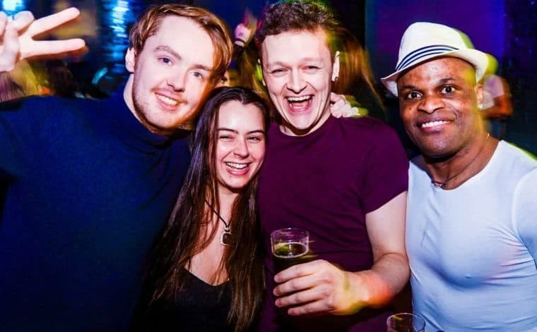 46510842_1963435273774075_528860879597338624_o