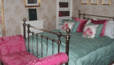 Newcastle · Gay Guesthouses & B&Bs