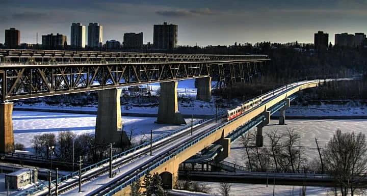 Edmonton Hotel Guide Edmonton (pixabay-95943)